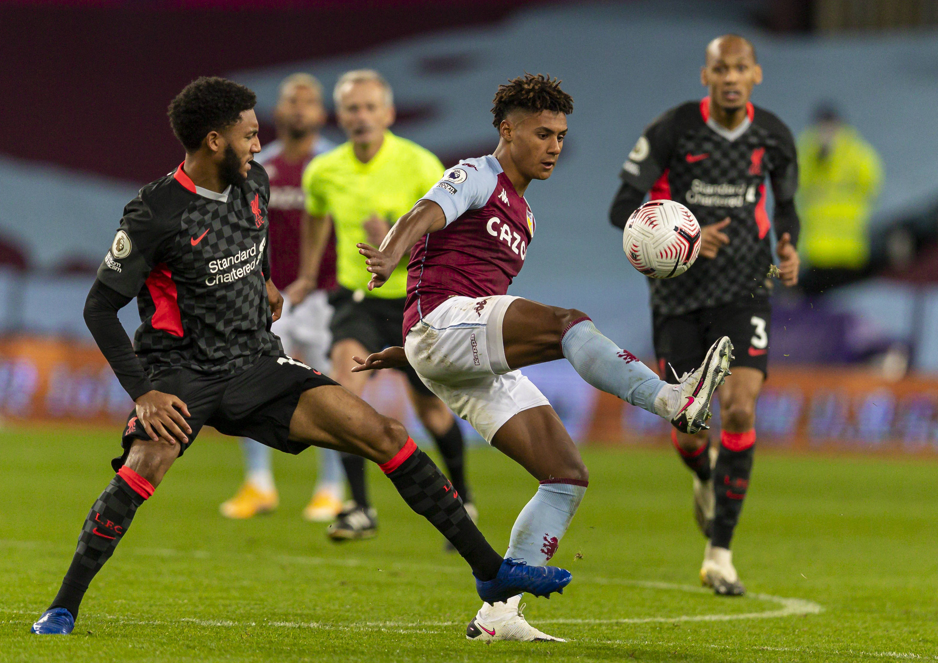 击更衣室的 击更衣室的